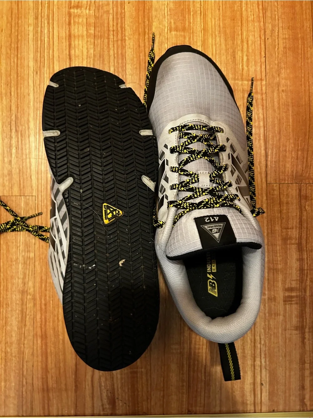 Mens New Balance Industrial work shoe slip resistant size 14
